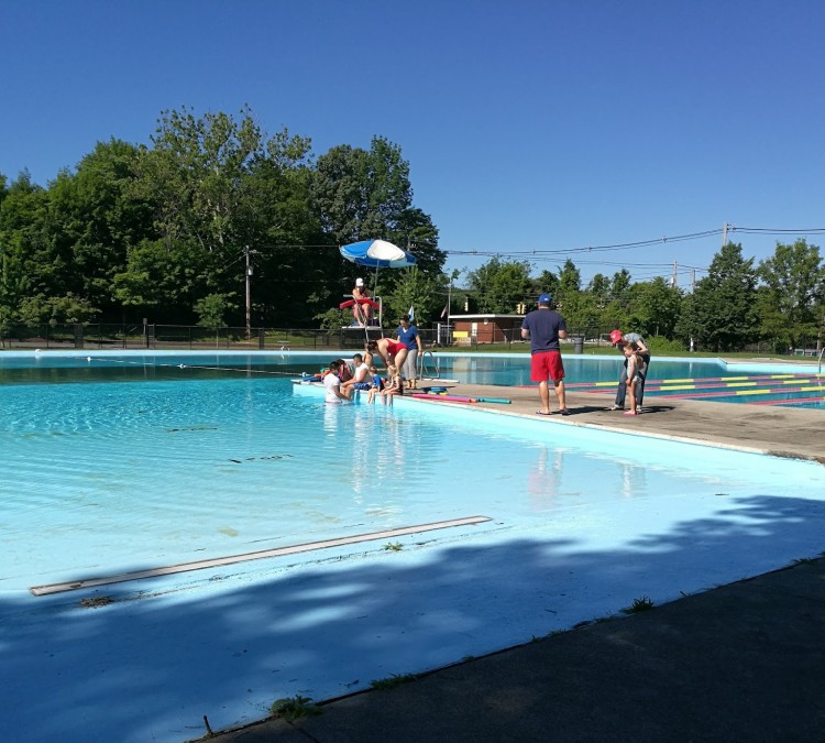 Wallingford Community Pool (Wallingford,&nbspCT)